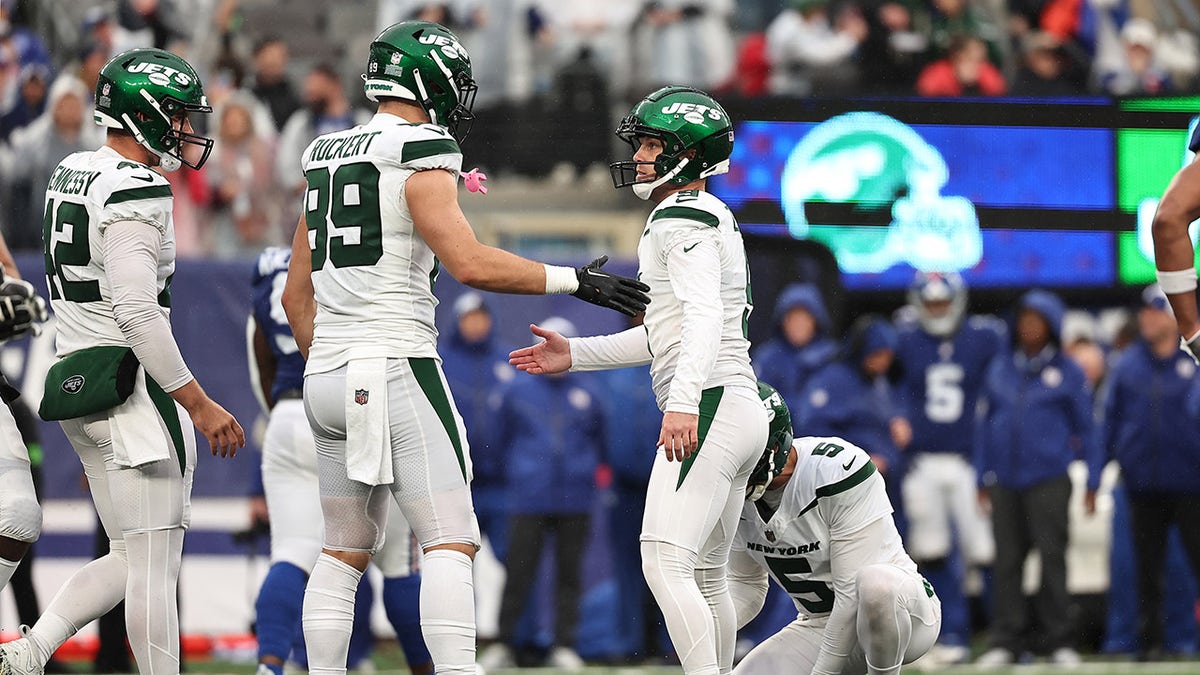 Greg Zuerlein celebrates a field goal