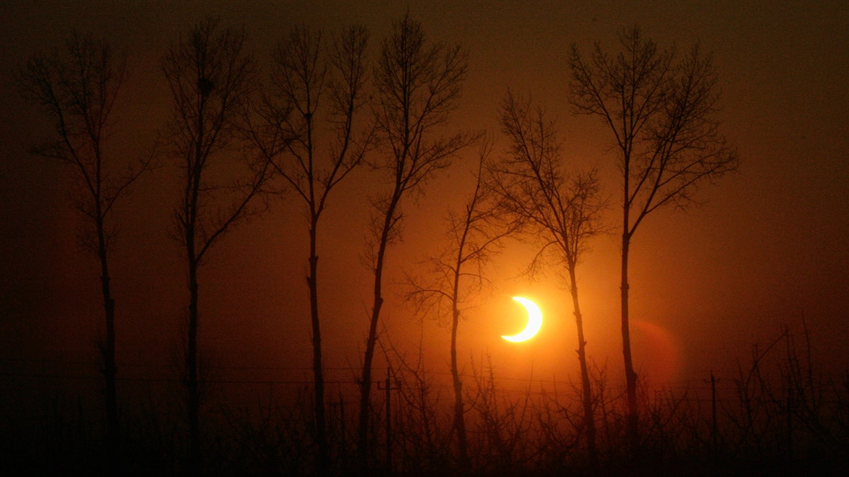 partial eclipse beijing