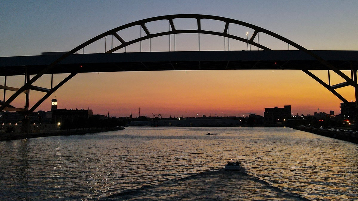 (Hoan Bridge in Milwaukee).