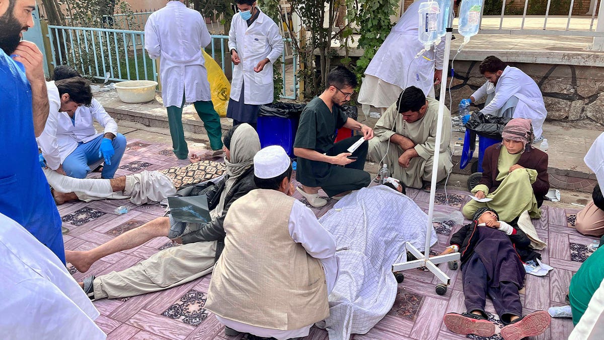 injured people getting treatment