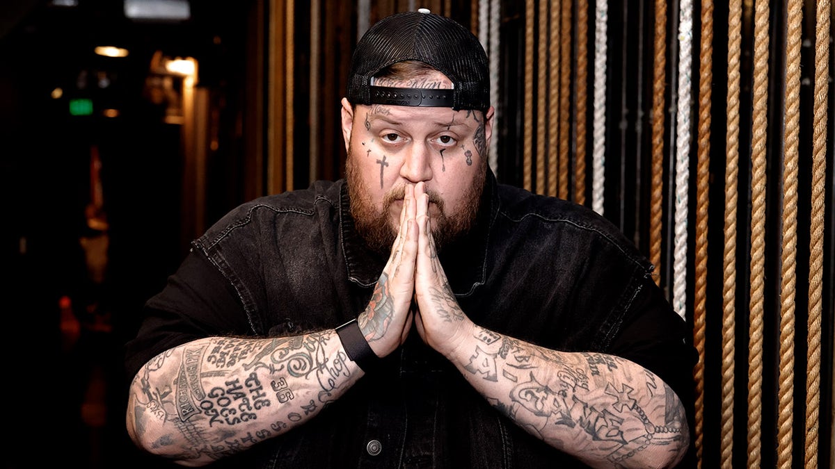 Jelly Roll’s Dramatic Weight Loss Gave Country Star ‘will To Live ...