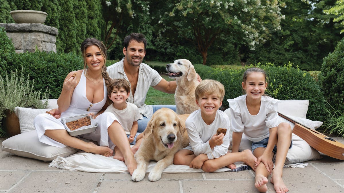 jessie james decker, eric decker and their children