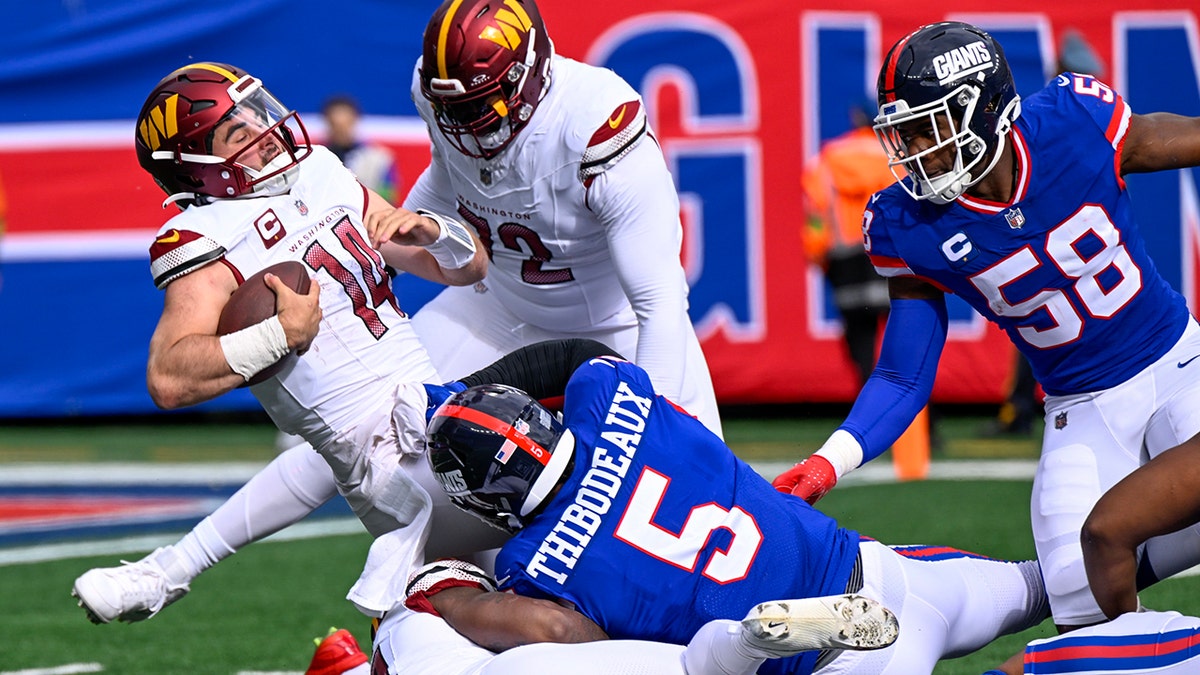 Commanders’ Jonathan Allen goes on expletive-laden rant after loss to struggling Giants: ‘Tired of this s—‘ 1 Sam Howell gets sacked