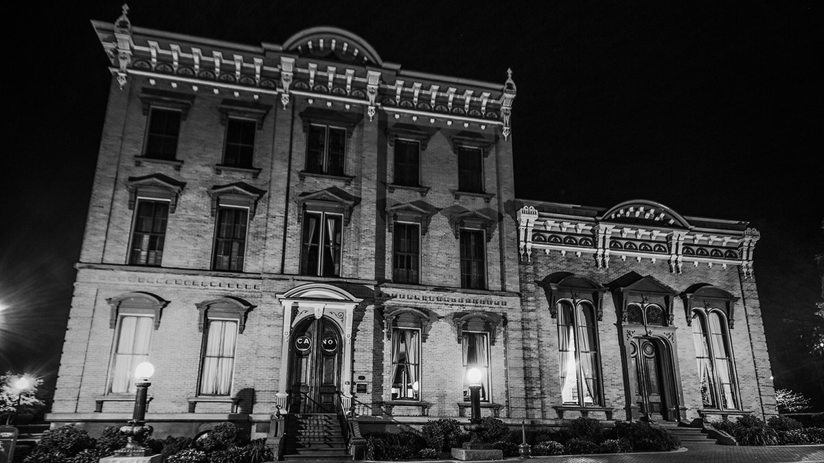 Haunted Saratoga Ghost Tour Company 