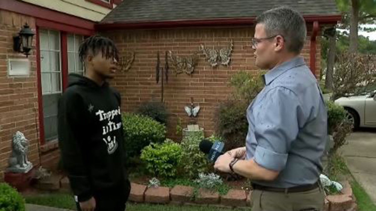 Alford Lewis speaks to KHOU reporter