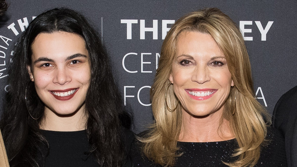 Vanna White smiling with her daughter