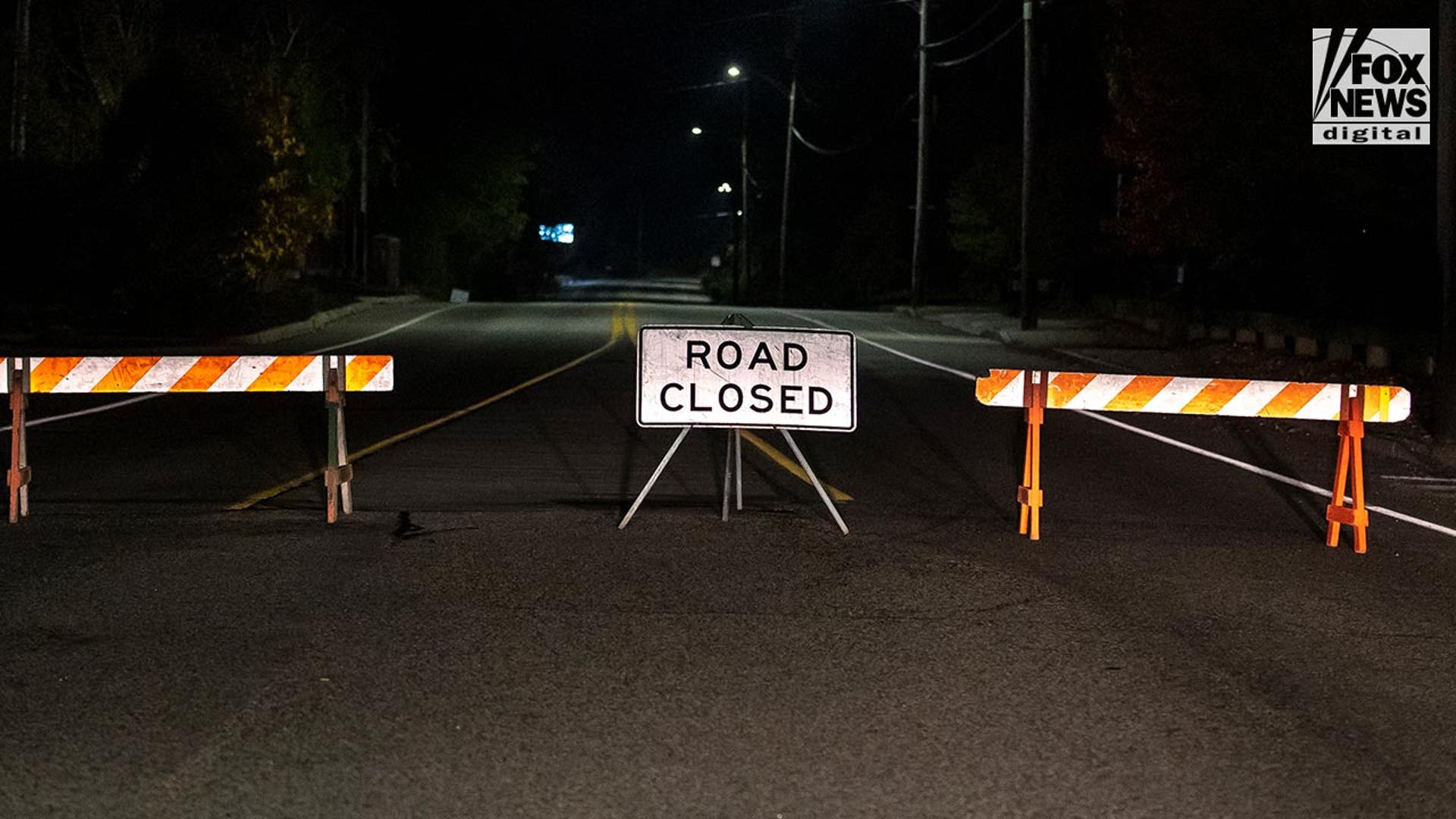 Live photo of police activity in Lewiston Maine following a mass shooting event