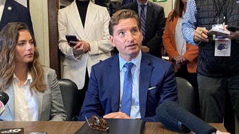 Democrat lawmaker launches presidential campaign against Biden, blasts border policies: 'Not secure'