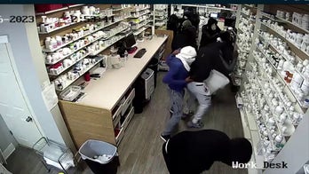 WATCH: Philadelphia looters break into, ransack locally owned pharmacy with axes, hammers, steal medication