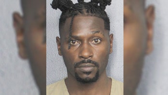 Former NFL star Antonio Brown arrested on warrant pertaining to alleged unpaid child support