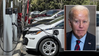 White House takes action to force government workers to travel via electric vehicle, rail