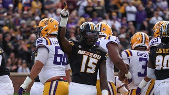 Missouri defensive end ejected for spitting on LSU player, ref says: reports