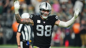 Last Minute of Raiders / NFL Game in Los Angeles 