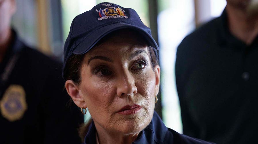 Kathy Hochul New York Democrats Under Fire For Using Luxury Suite To kathy-hochul-new-york-democrats-under-fire-for-using-luxury-suite-to