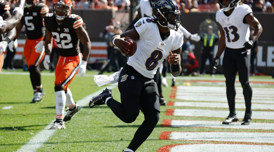 Lamar Jackson, Ravens roll Deshaun Watson-less Browns