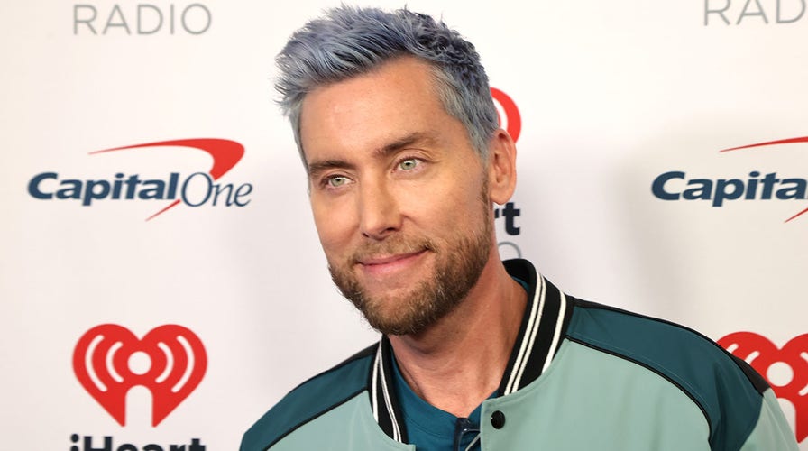 NSYNC's Lance Bass trolls fans at NFL game
