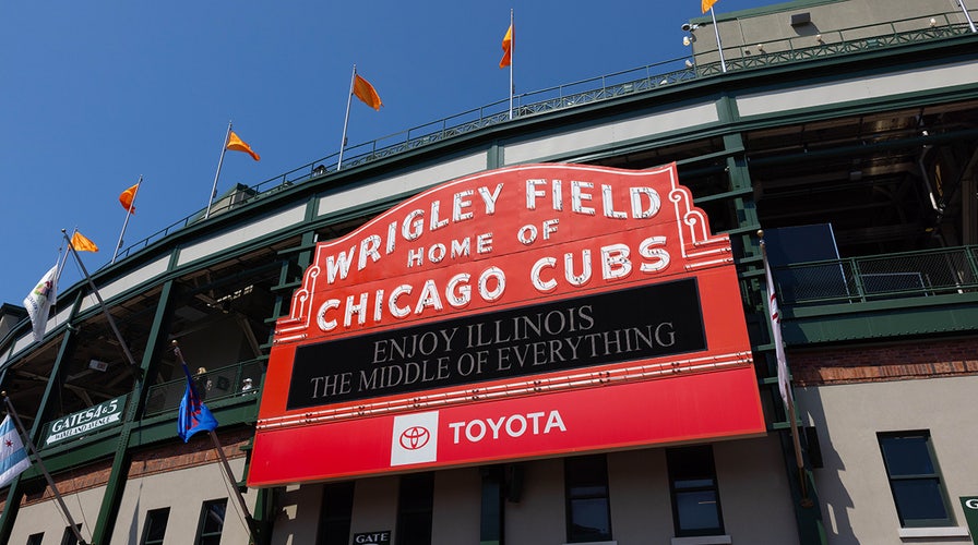 Where to Eat Near Wrigley Field in Chicago