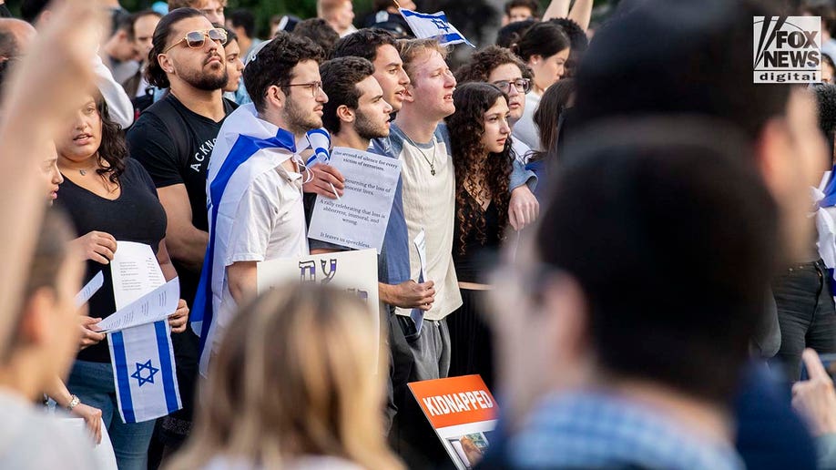 Pro-Israeli demonstrators attend a counter-protest at Columbia University