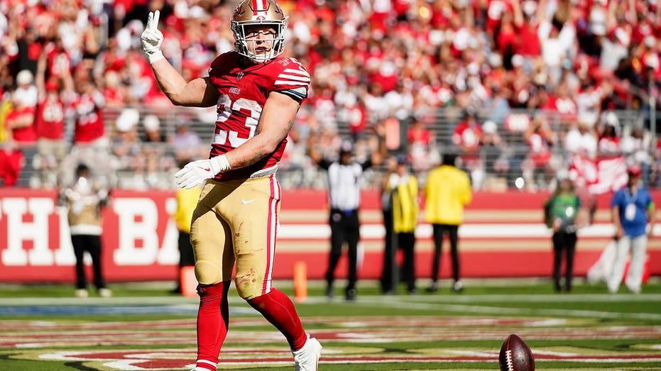 Christian McCaffrey scores 4 TDs to lead the 49ers past the