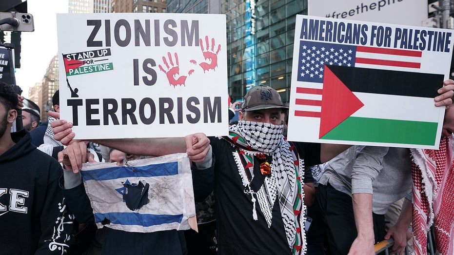 Chicago Pro-Palestinian groups reject White House requests to meet before primary in strongly-worded letter