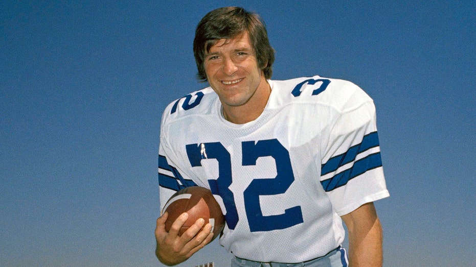 Cowboys great Walt Garrison dead at 79