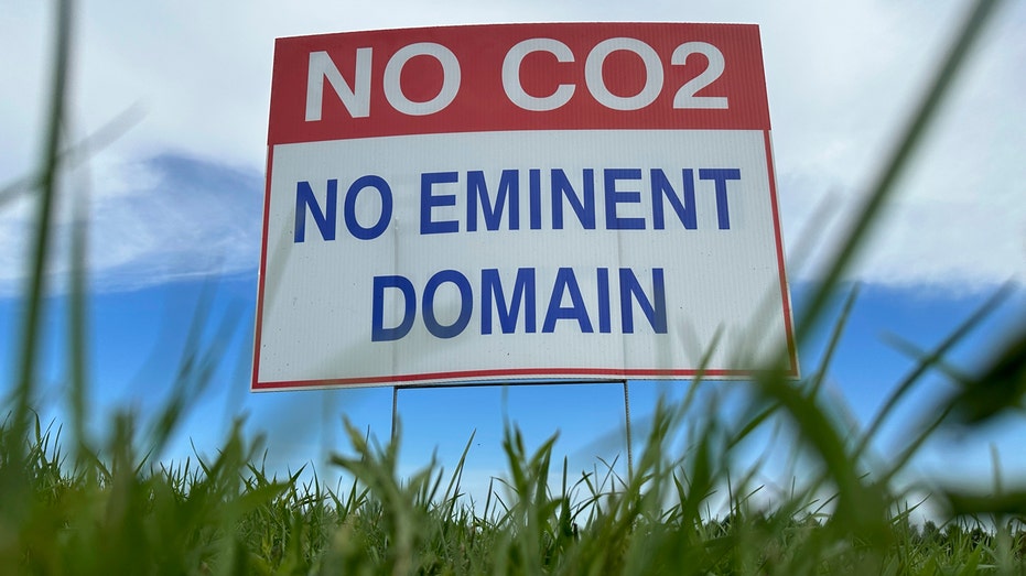 Navigator cancels plans for 1,300-mile Midwestern CO₂ pipeline