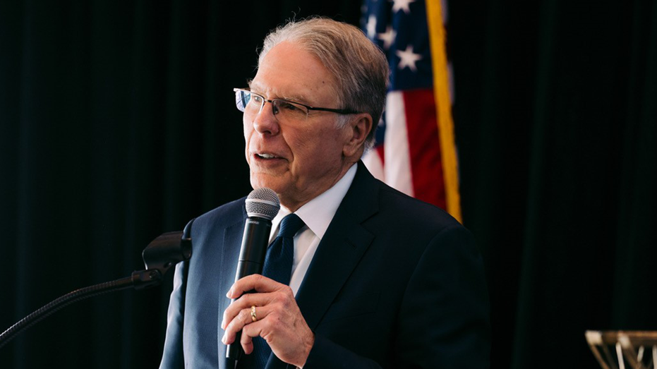 Wayne LaPierre announces resignation as NRA chief