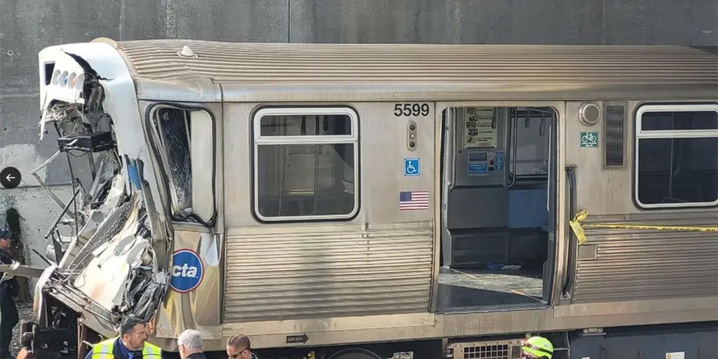 Chicago commuter train collides into rail equipment, 23 injured, 3 critically - Vimarsana News