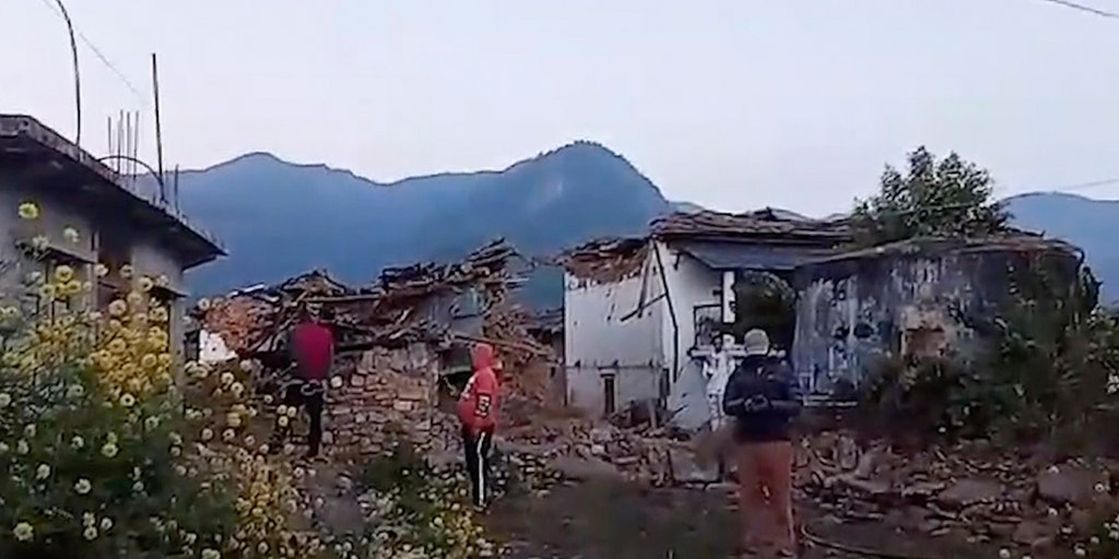 Nepal earthquake left at least 128 dead, dozens injured, prompting massive search and rescue effort - Vimarsana News