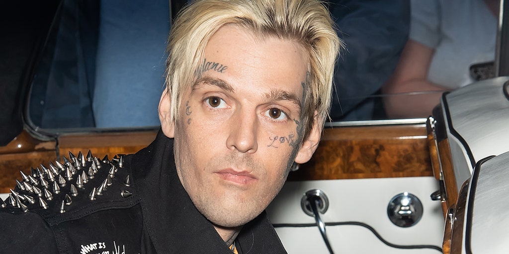 Aaron Carter's fiancée files wrongful death lawsuit following his accidental drowning - Vimarsana News