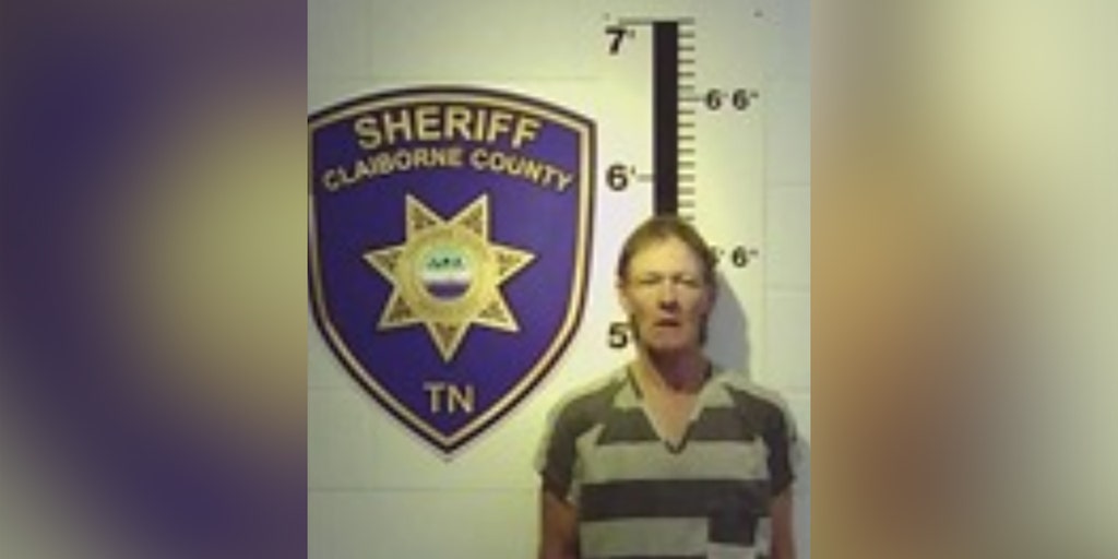 Tennessee man driving kids in tractor-pulled train cars charged with DUI and possession of meth - Vimarsana News