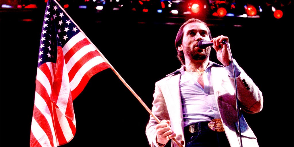 Lee Greenwood says the 'pendulum has swung,' senses a conservative revival in America
