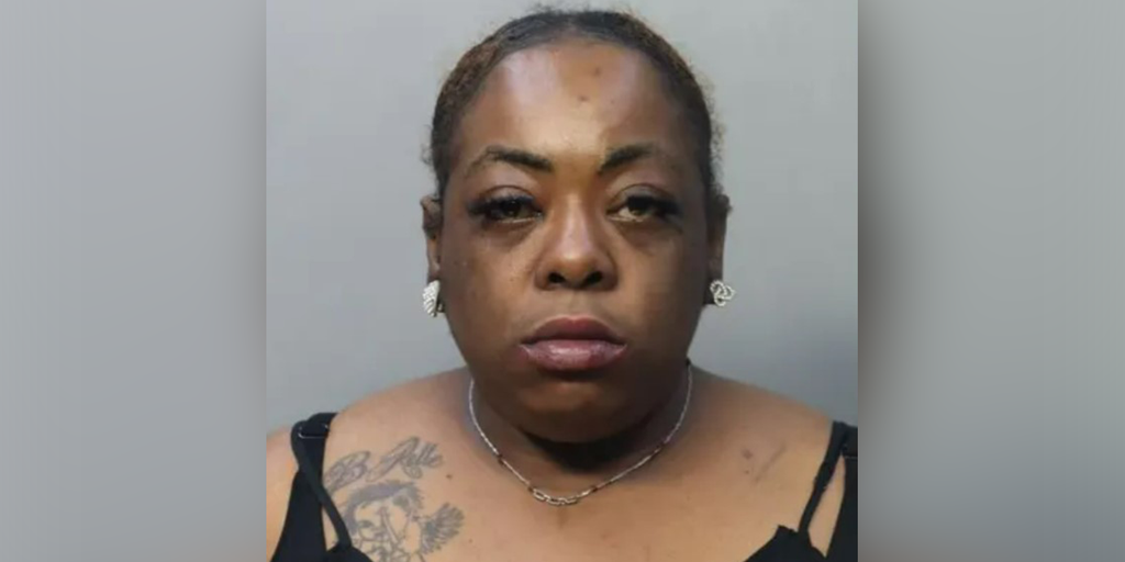 Florida woman attempted to eat counterfeit cash after busted for Walmart theft - Vimarsana News
