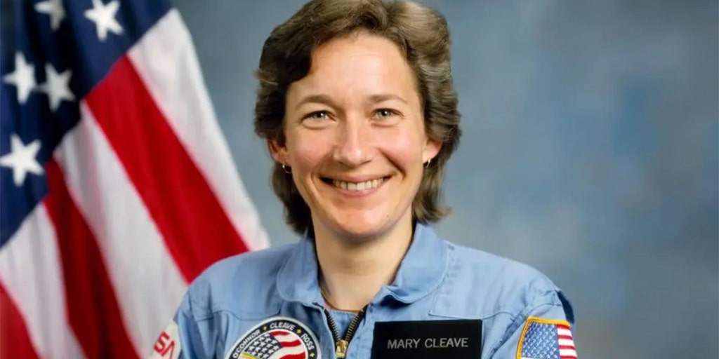 Mary Cleave, first female astronaut to fly after Challenger explosion, dies at 76 - Vimarsana News