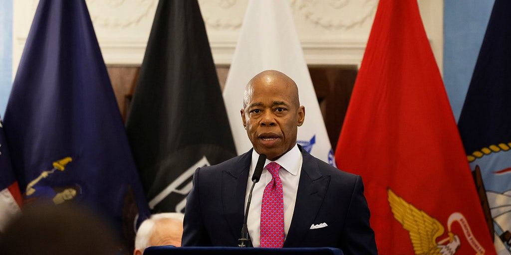 NYC Mayor Eric Adams' electronic devices seized by FBI amid campaign investigation - Vimarsana News