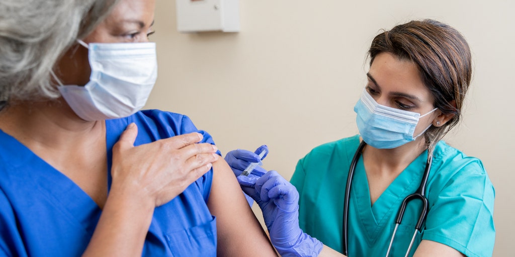 COVID and flu vaccine rates are declining for US health care workers, CDC reports: 'Disturbing trend' - Vimarsana News
