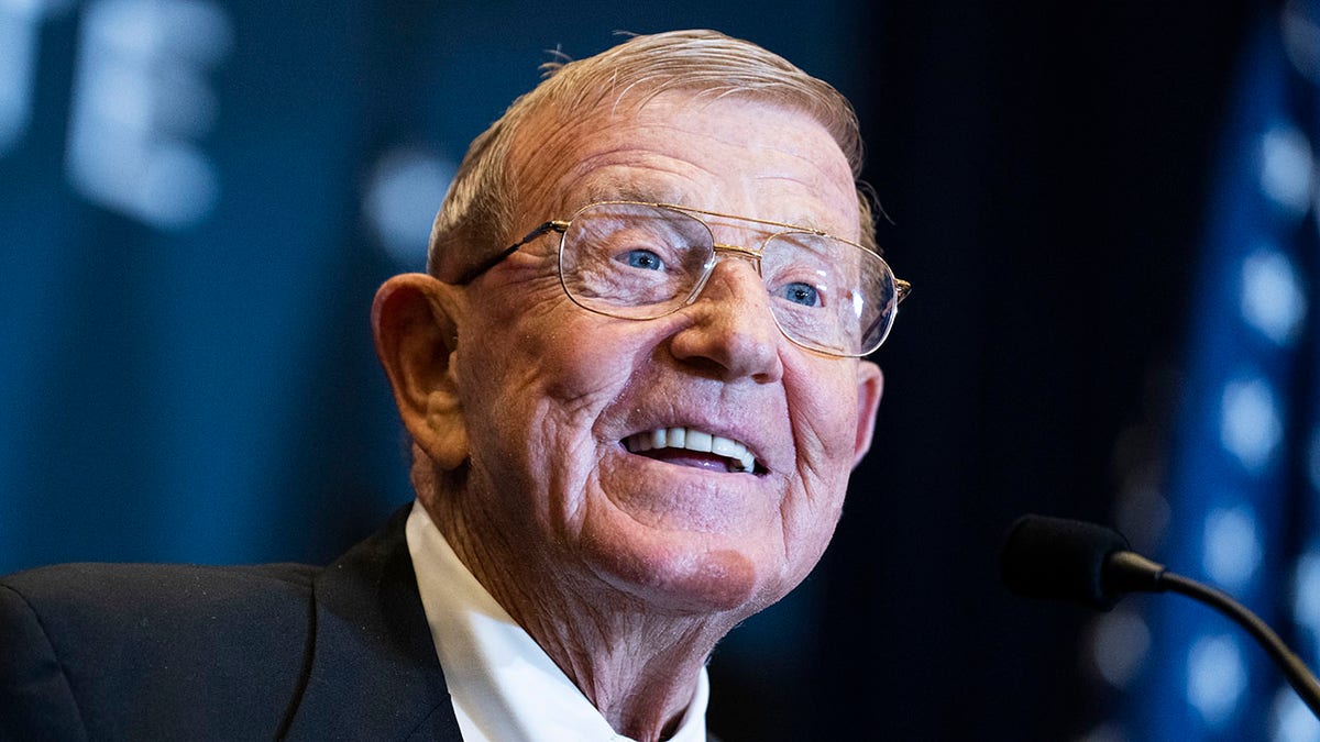 Lou Holtz Reveals What Michigan Will Miss Most Without Jim Harbaugh Vs   2c13e69c Lou Holtz 