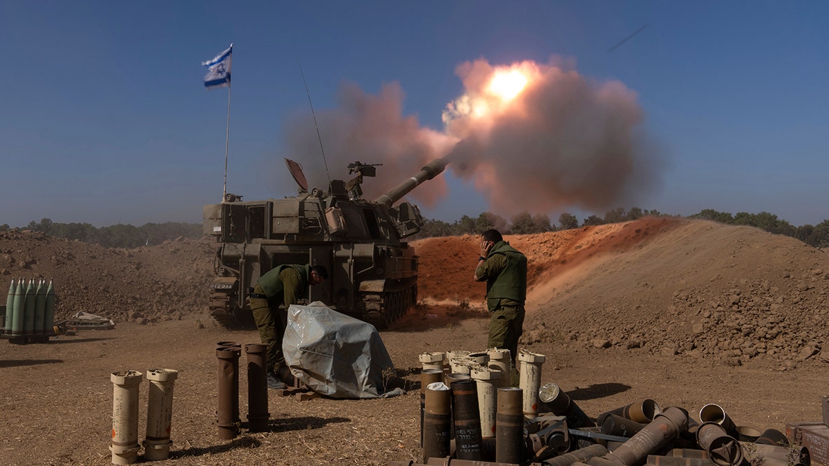 Israeli artillery