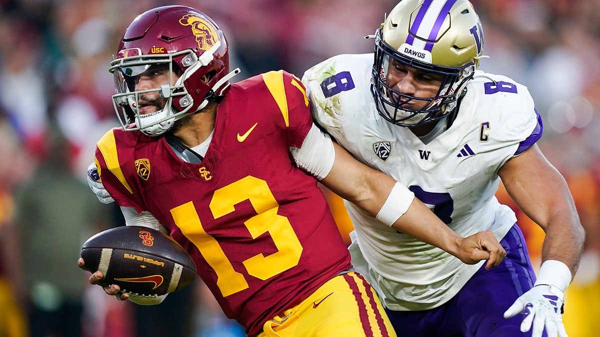 USC’s Caleb Williams Sobs As Trojans Fall Short Against Washington ...