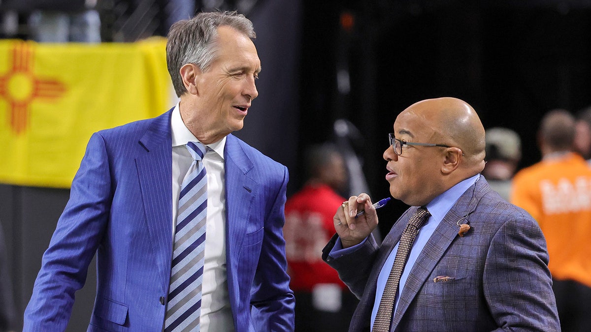 Cris Collinsworth and Mike Tirico