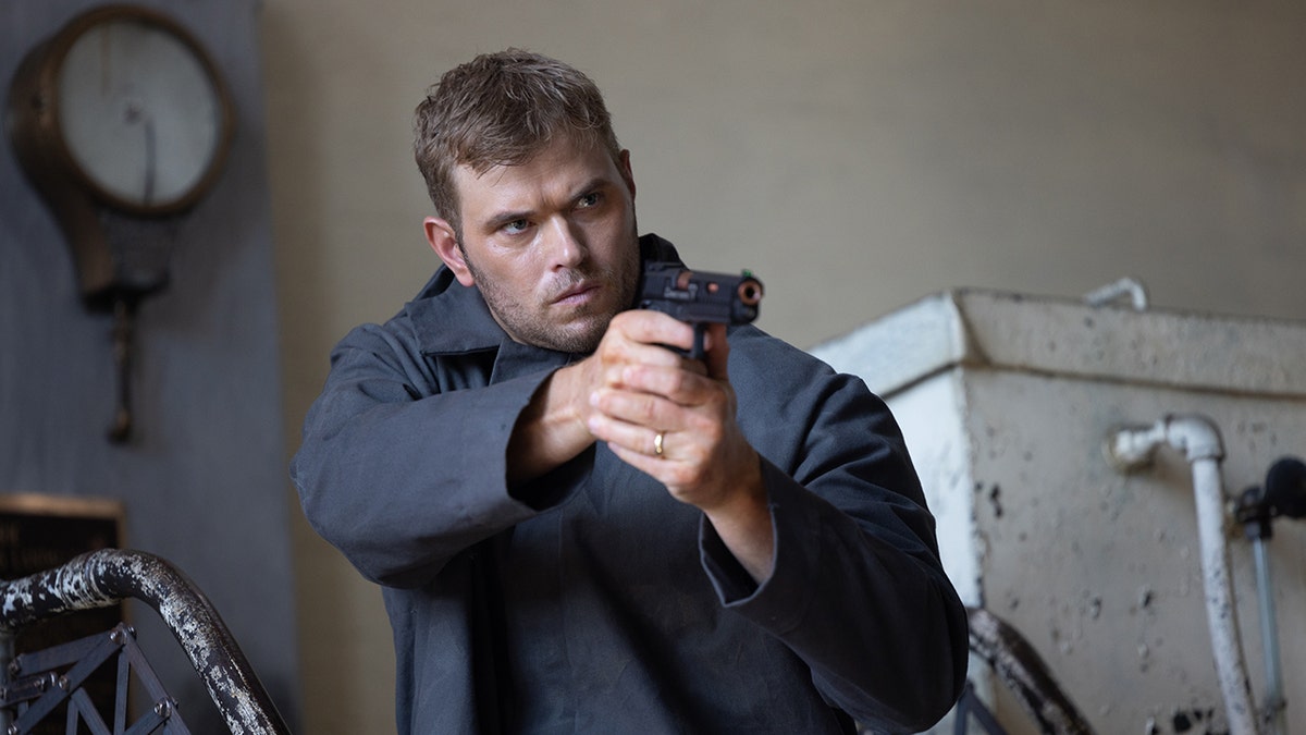 Kellan Lutz holding a gun in Due Justice