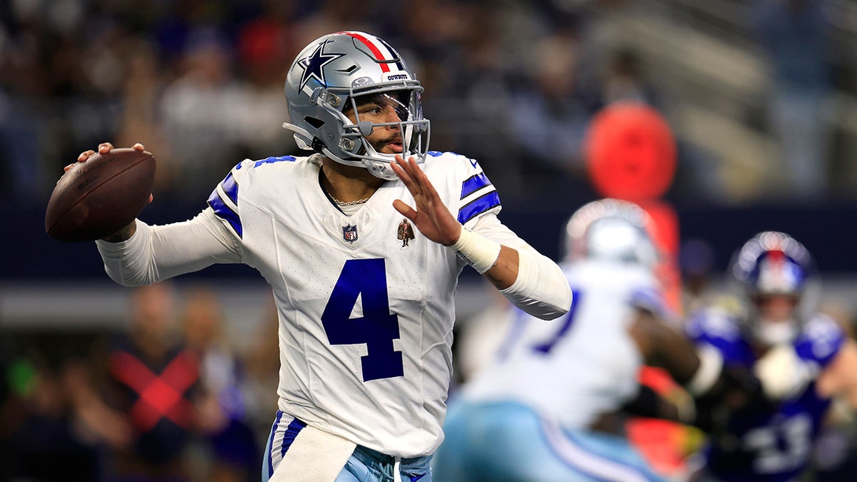 Cowboys Demolish Giants Behind Dak Prescott’s Best Start Of Season ...