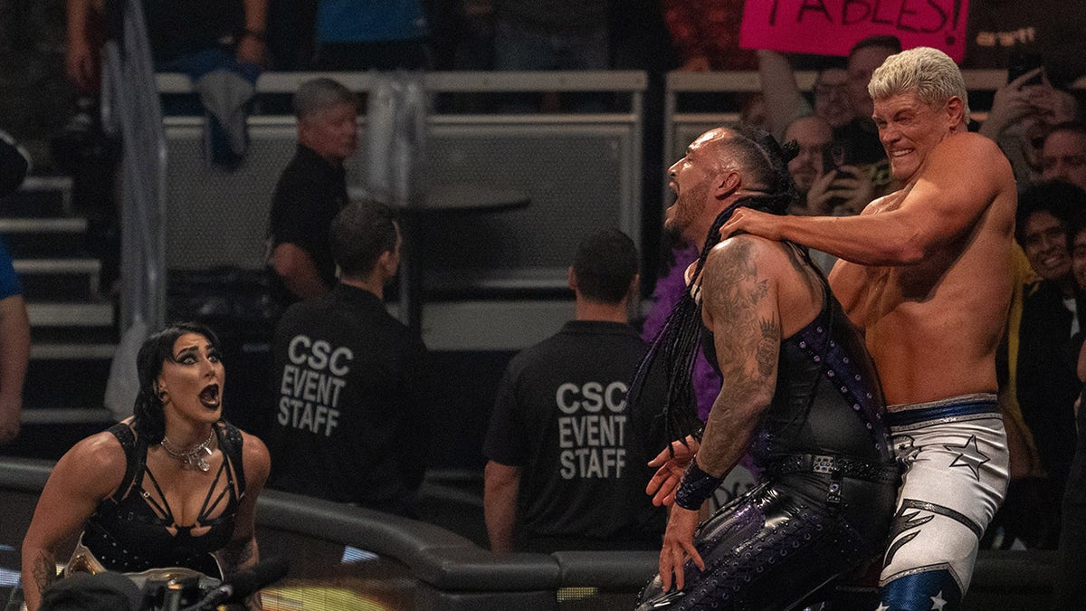 Cody Rhodes et Damian Priest