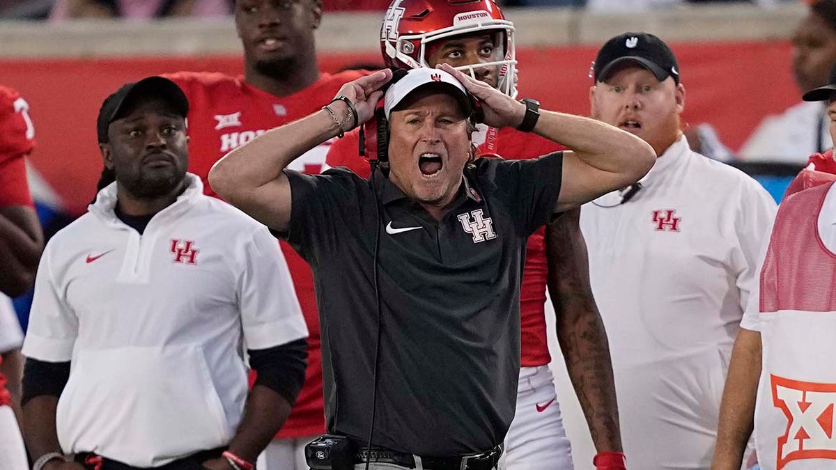 Ex-NFL coach Kliff Kingsbury’s name pops up in college football coaching carousel rumors 1 Dana Holgorsen in November 2023