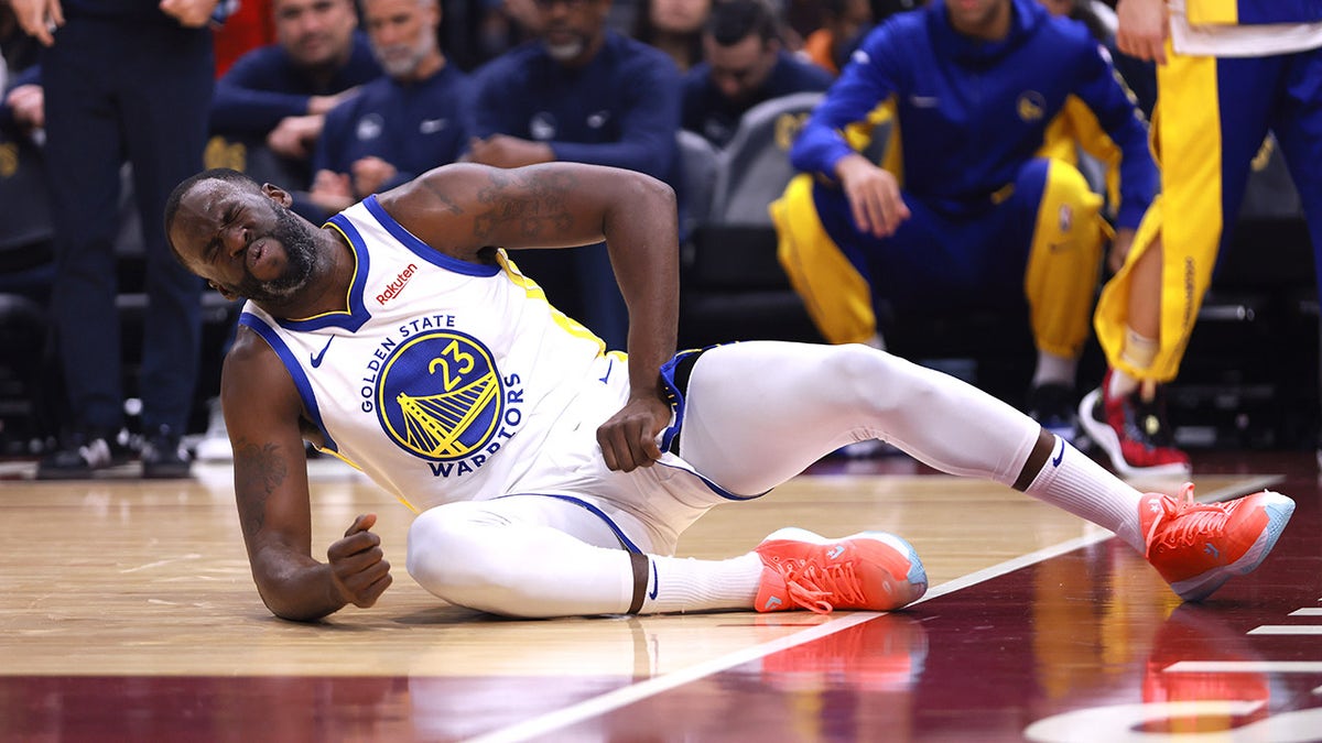 The Entire VIDEO Shows The A-Z Of Draymond Green's Absolute Strength ...