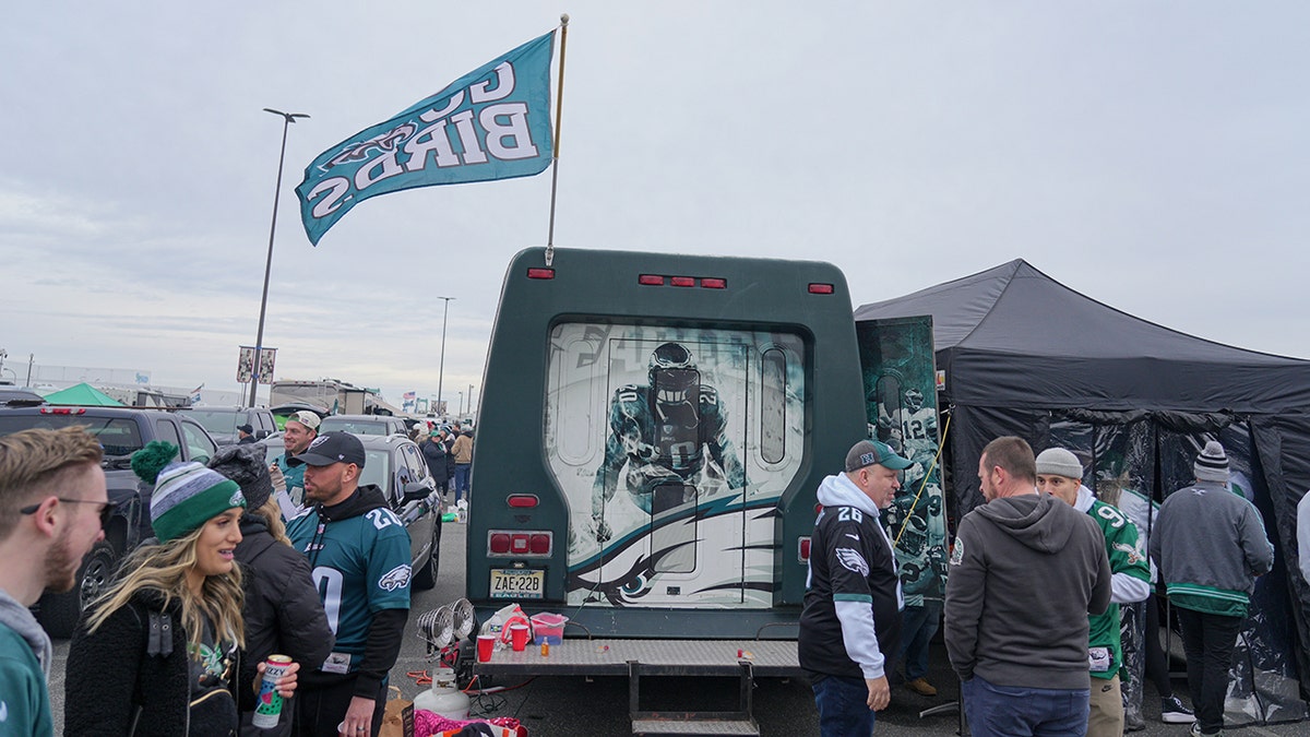 Eagles tailgate general view
