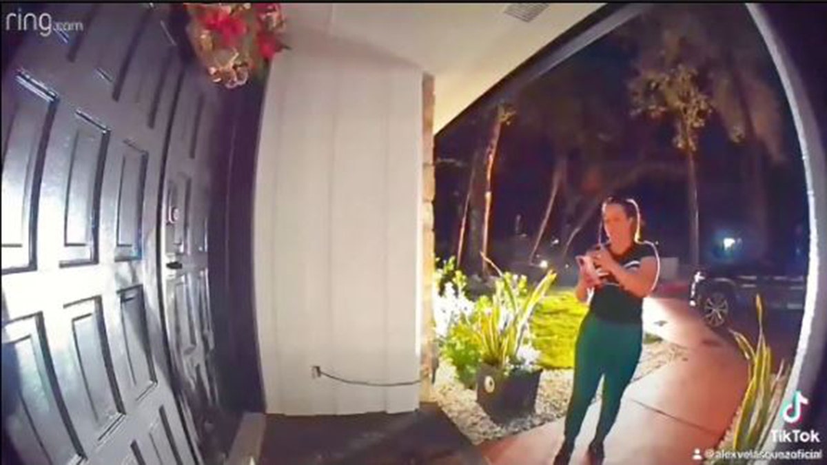 FL Uber delivery driver prior to bear stealing food