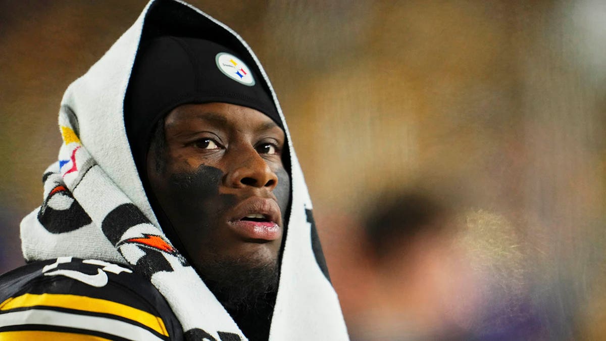 George Pickens looks on from the Steelers sidelines