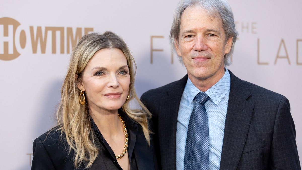 michelle pfieffer david e kelley