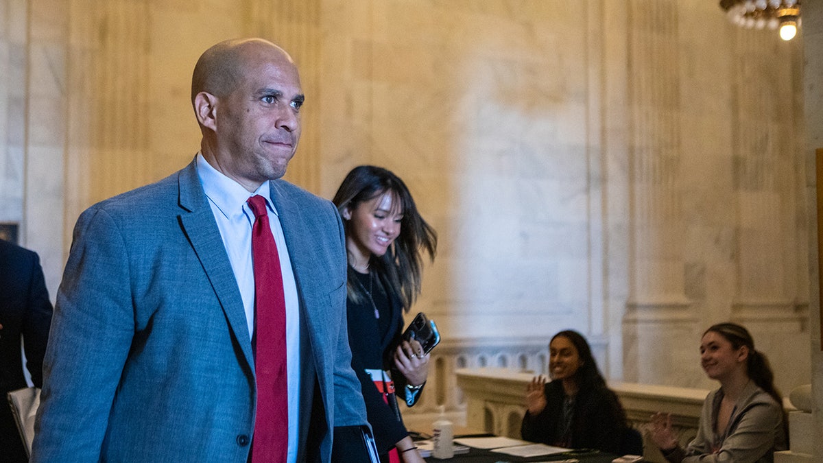 Booker leaves Senate intelligence meeting